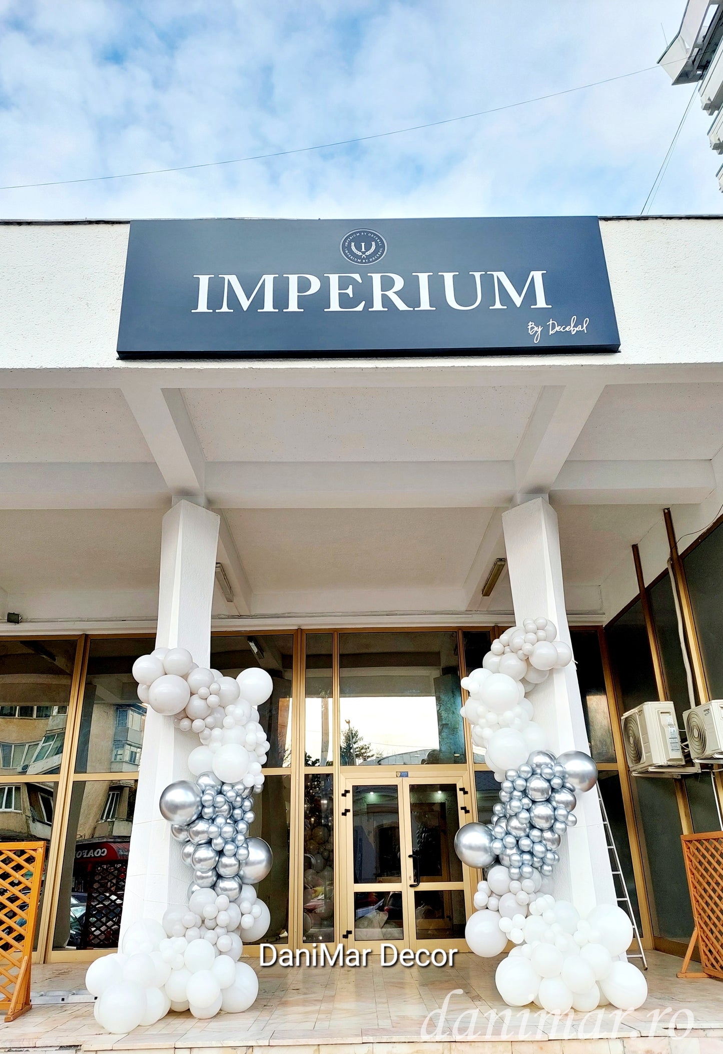 Arcada / Coloane din baloane pentru deschidere / inaugurare restaurant