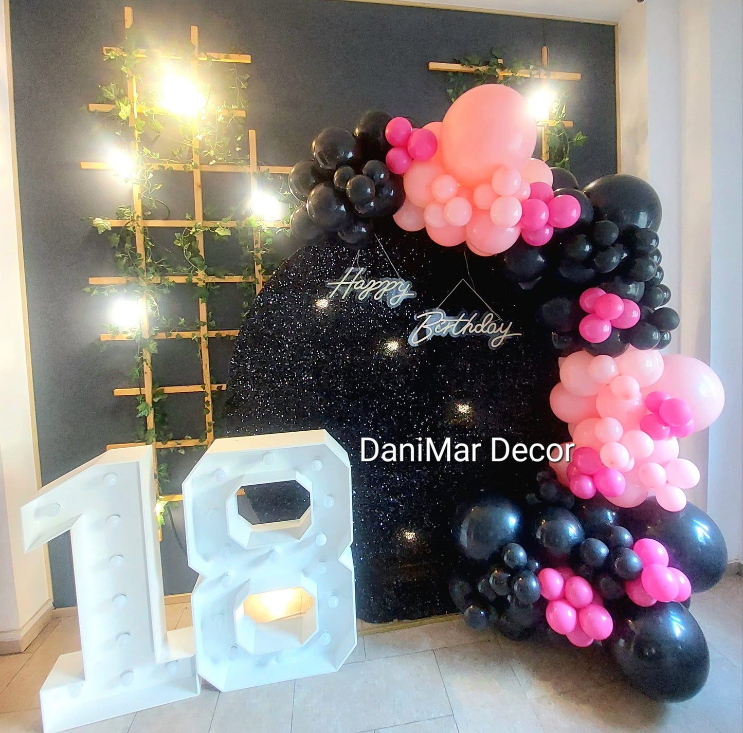 Decor majorat roz-negru