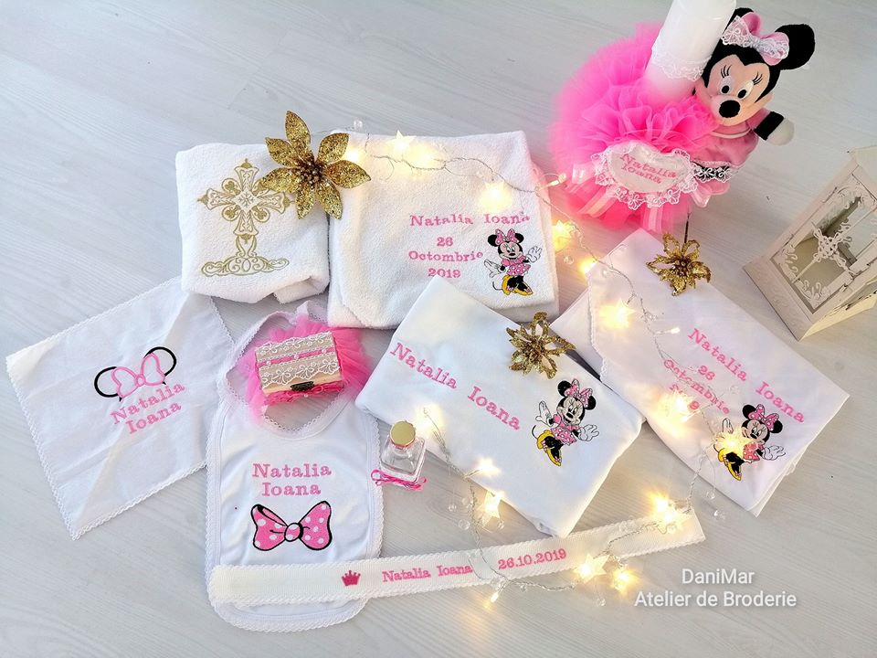 Trusou botez fetite personalizat cu broderie - Minnie Mouse - DaniMar