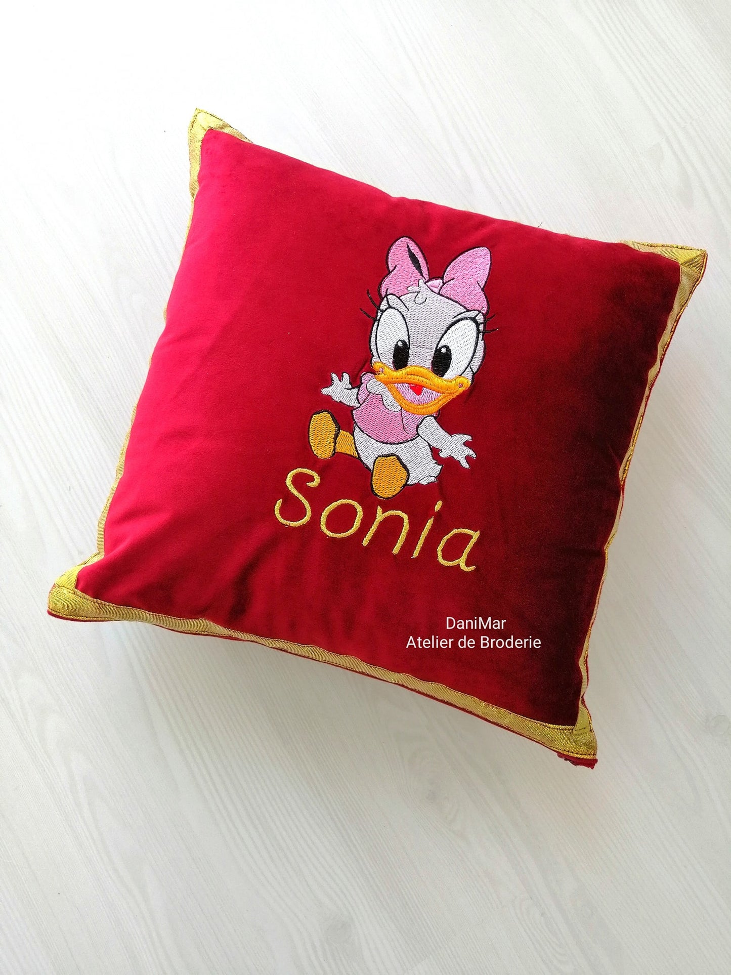 Perna fetita - Daisy Duck - DaniMar