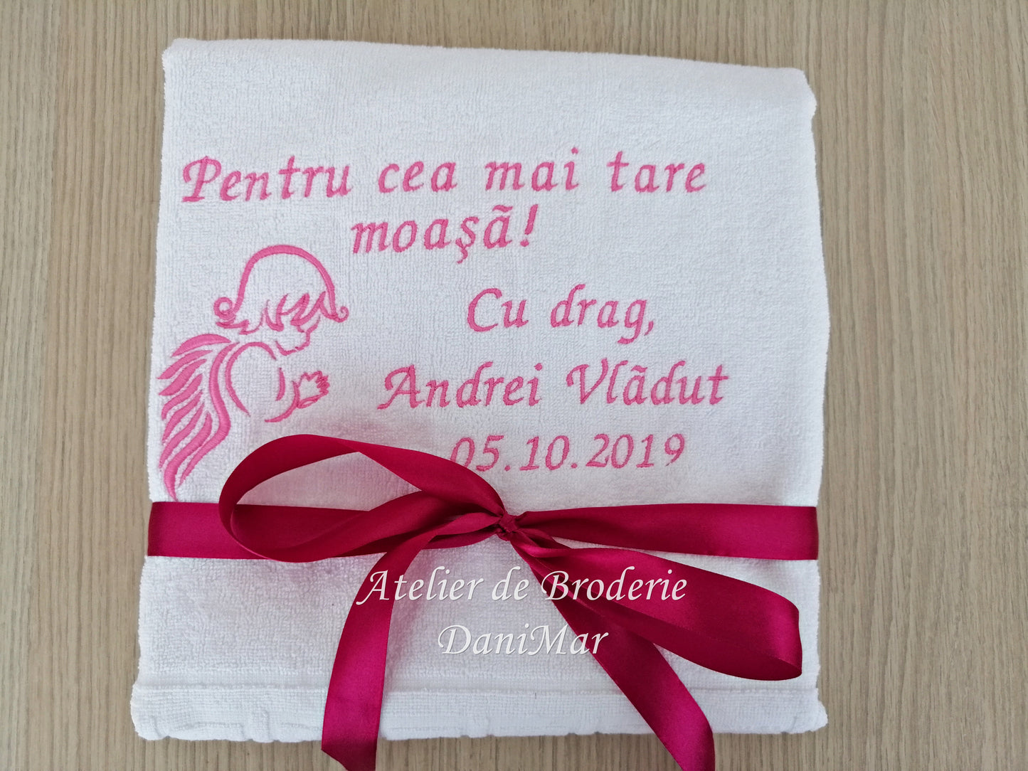 Prosop moasa personalizat cu broderie - DaniMar