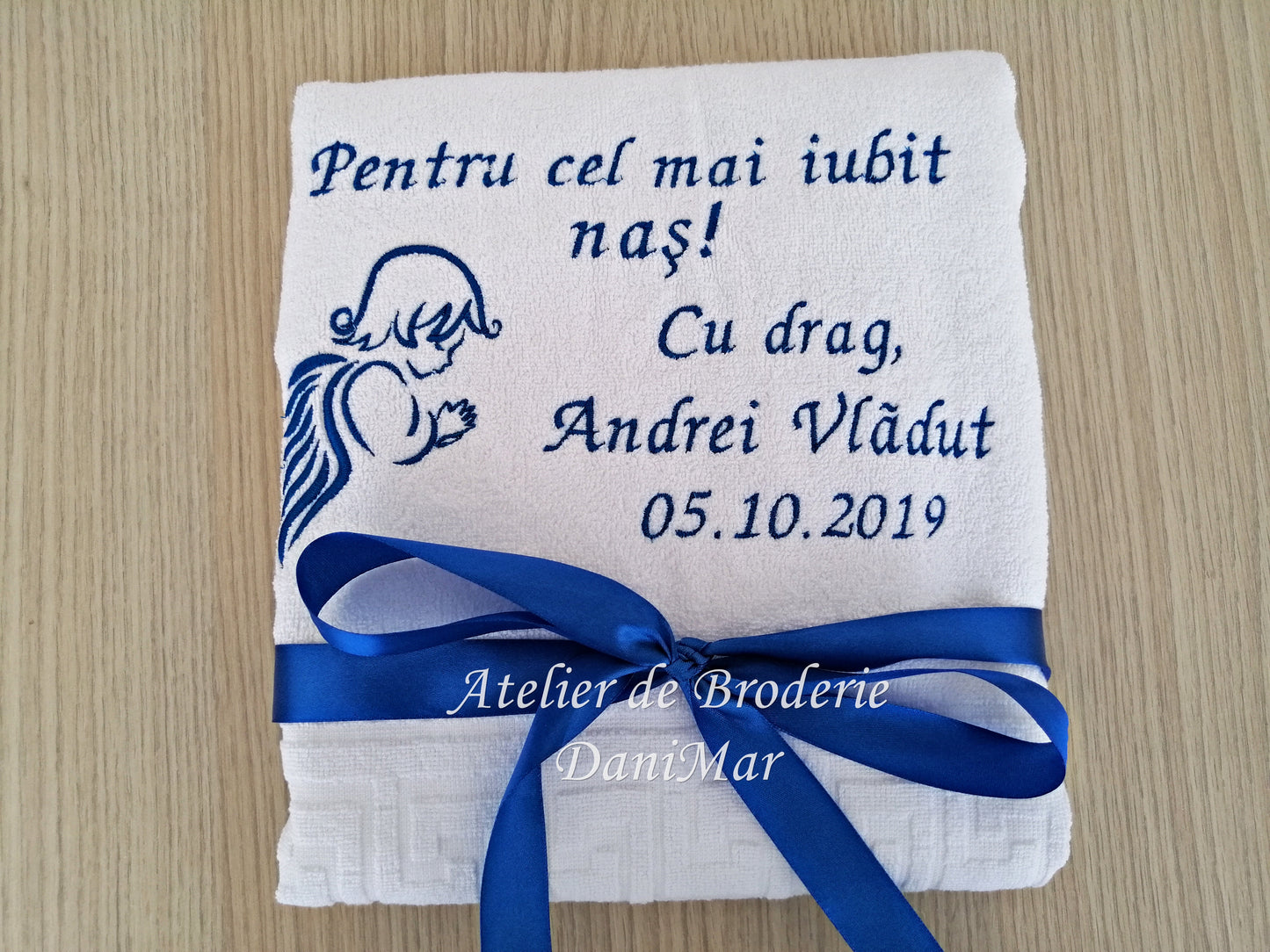 Prosop nas botez personalizat cu broderie - DaniMar Wedding Salon