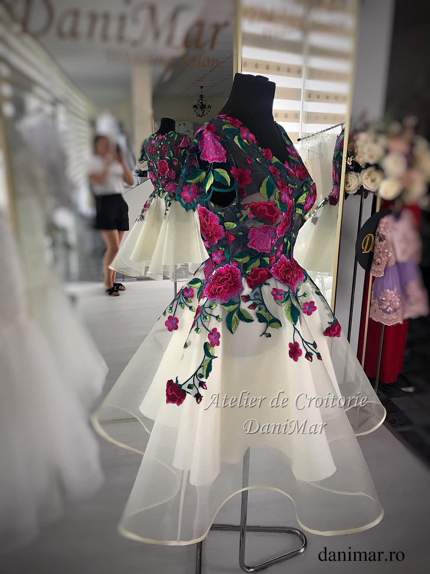 Rochie cu dantela - DaniMar Wedding Salon