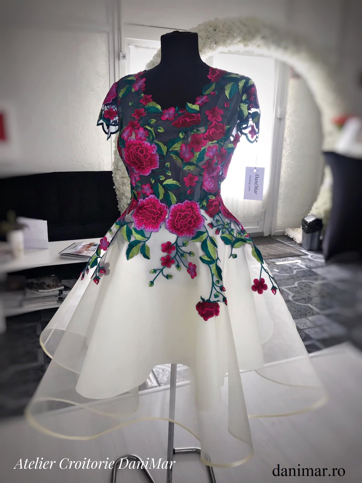 Rochie cu dantela - DaniMar Wedding Salon