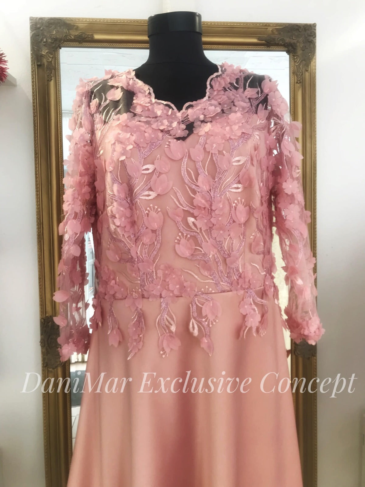 Rochie roz din tafta si dantela 3D - DaniMar