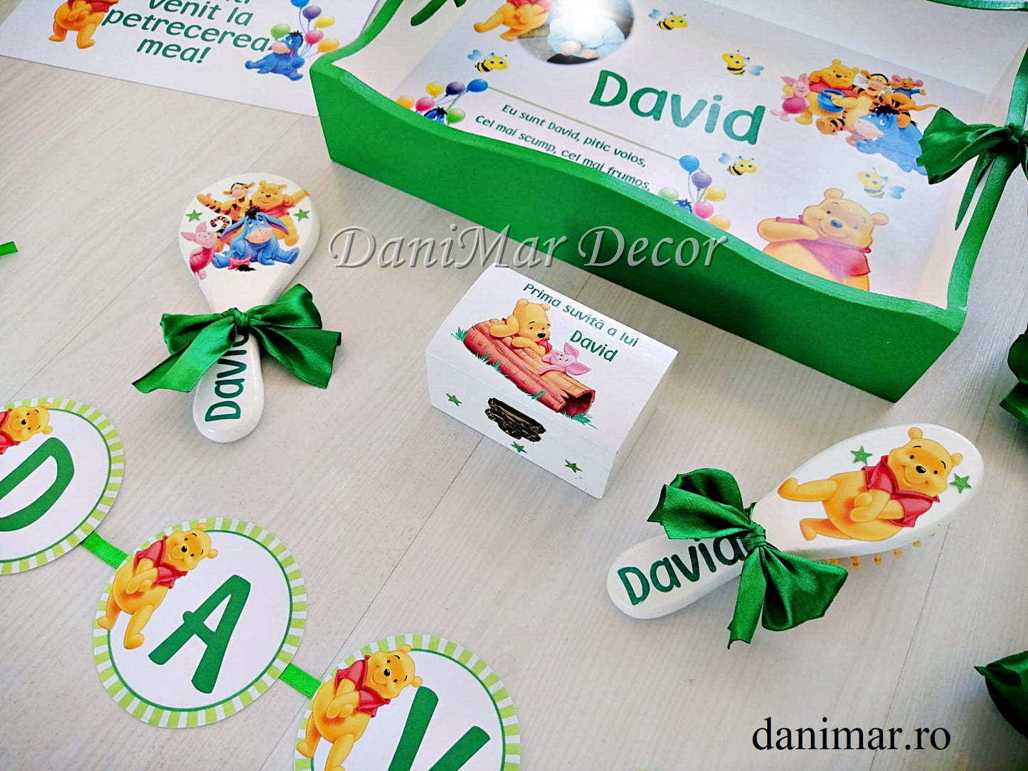 Set tavita mot baietei si tricouri personalizate - tematica Winnie the Pooh 06 - DaniMar