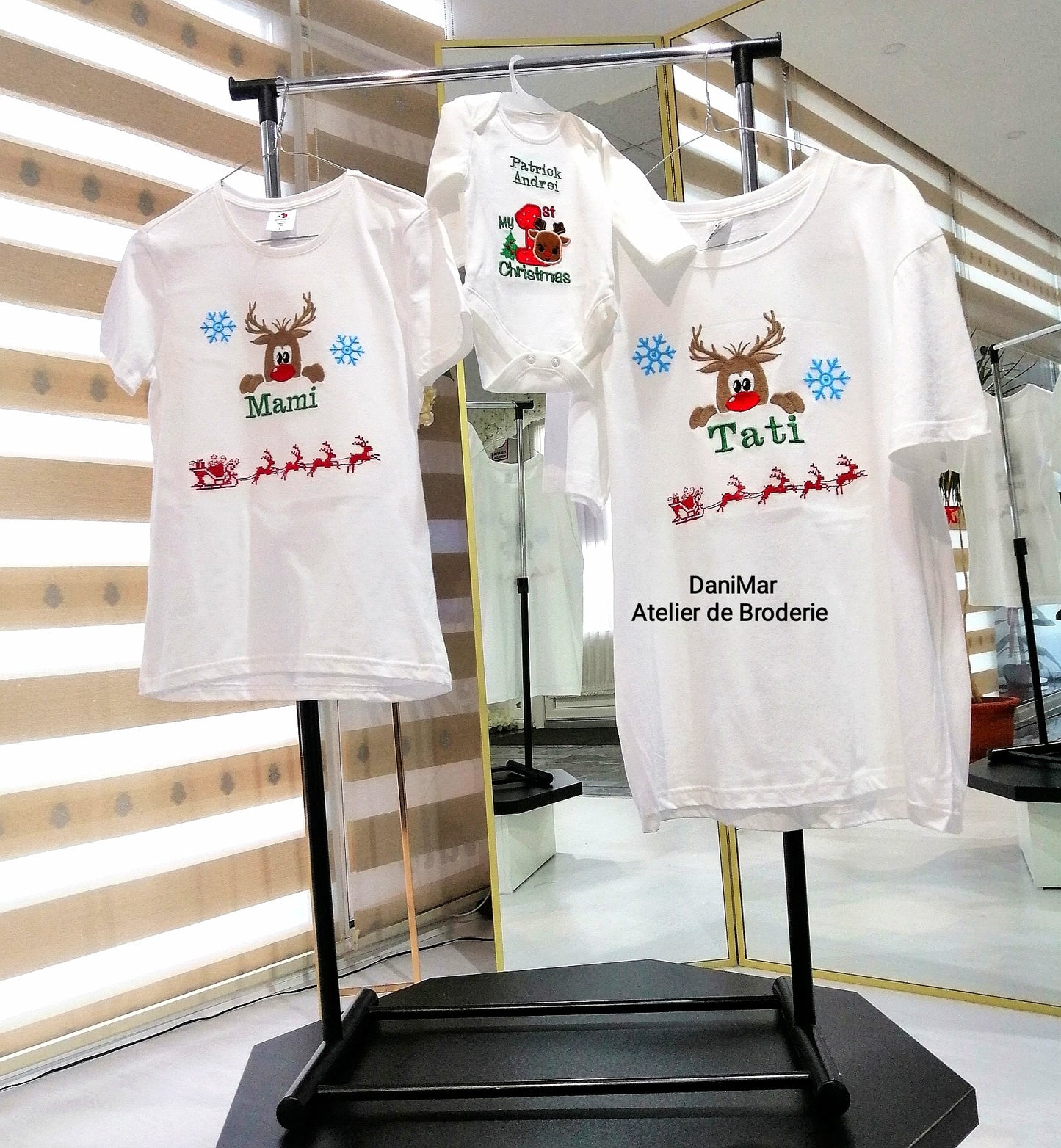 Set tricouri familie personalizate de Craciun - Reni - DaniMar