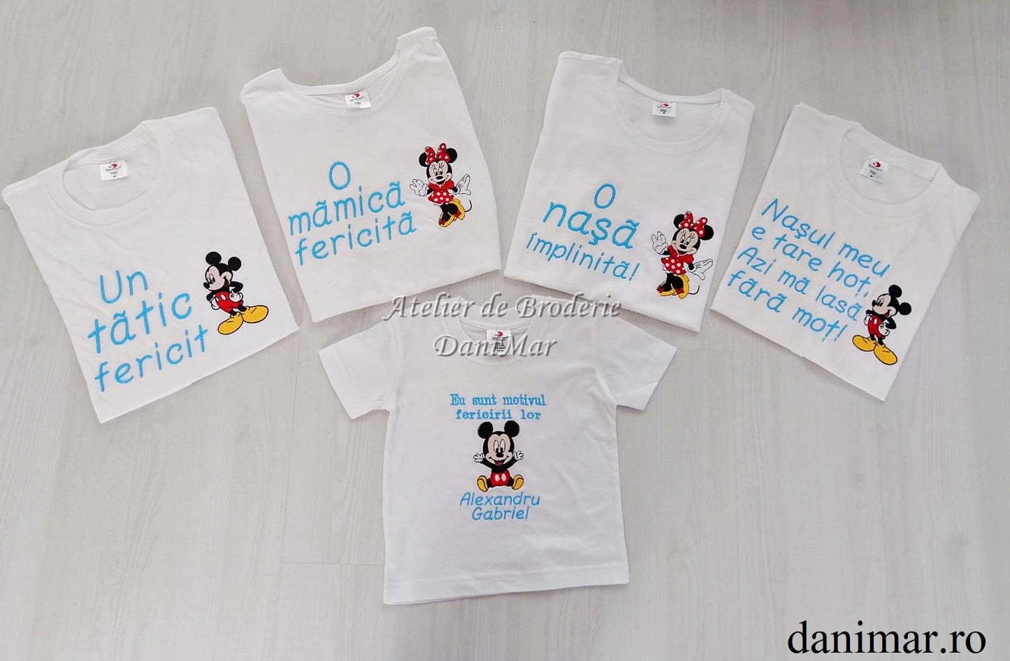 Set tricouri aniversare 1 an personalizate prin broderie, cu tematica Mickey Mouse 03 - DaniMar