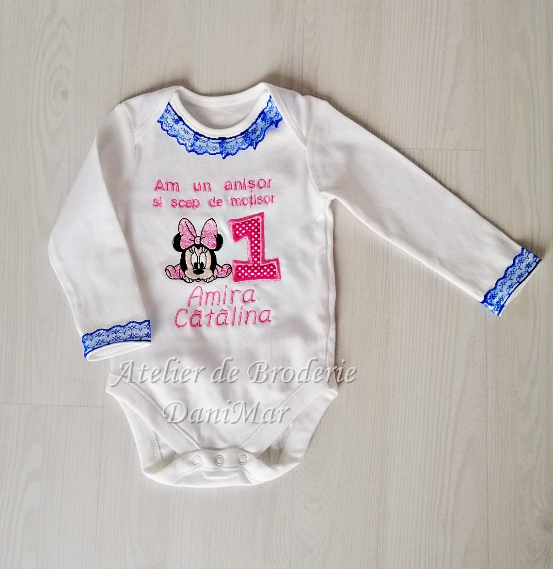 Set tricouri aniversare 1 an personalizate prin broderie - tematica Minnie Mouse - DaniMar