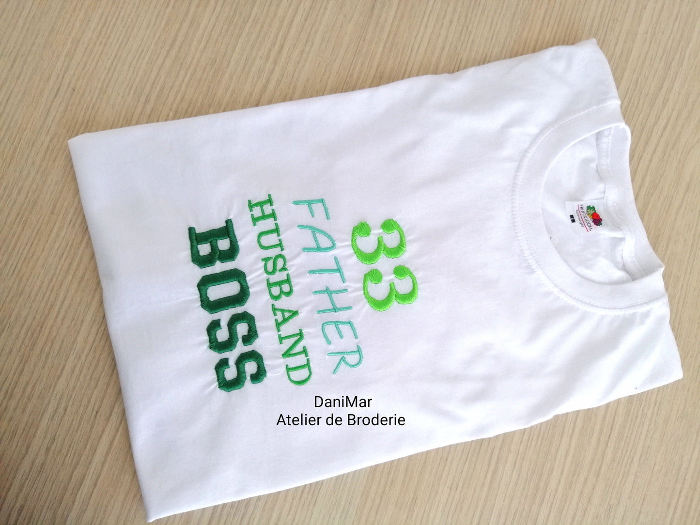 Tricou aniversar 33 ani personalizat prin broderie - DaniMar