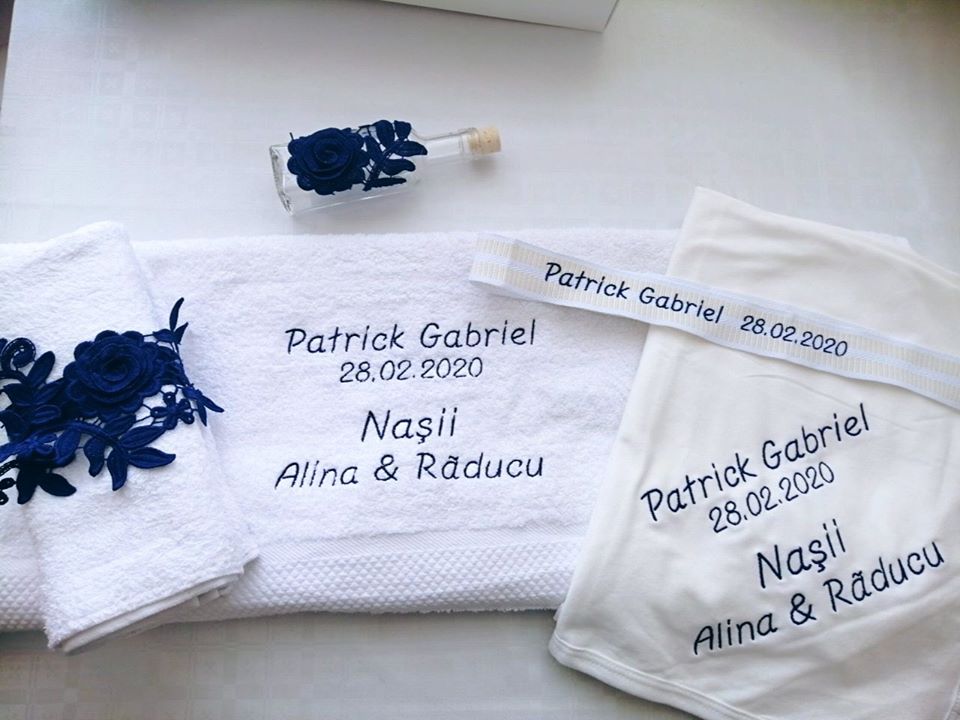 Trusou botez - Personalizare cu broderie - DaniMar