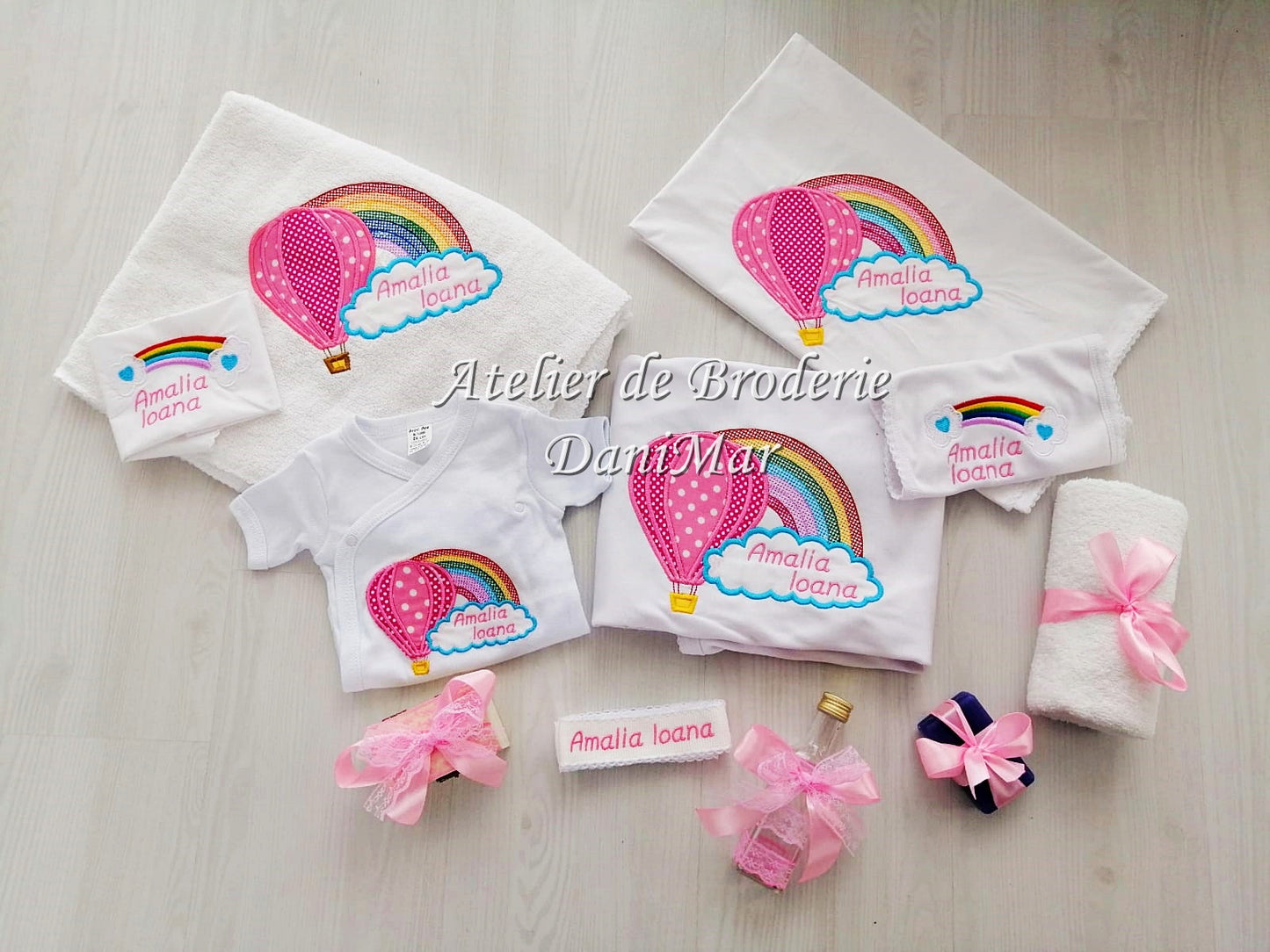 Trusou botez personalizat cu broderie - DaniMar