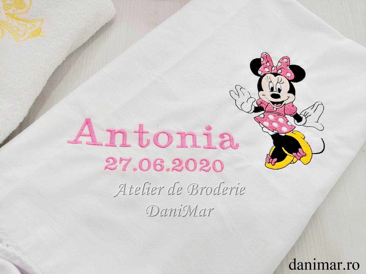 Set trusou personalizat fetite - Minnie Mouse - DaniMar Wedding Salon