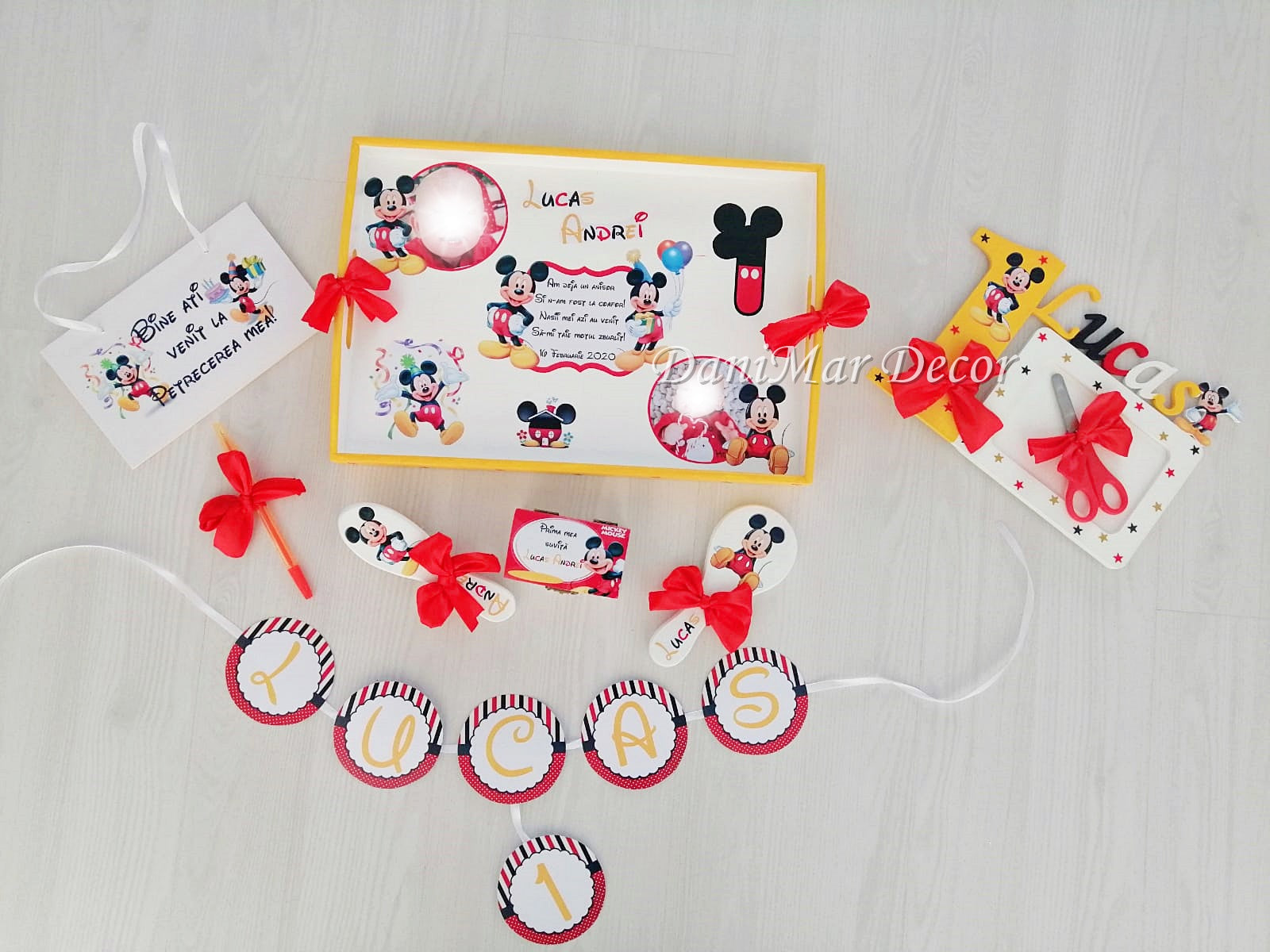 Set tavita mot baietel si tricouri personalizate - tematica Mickey Mouse - DaniMar 